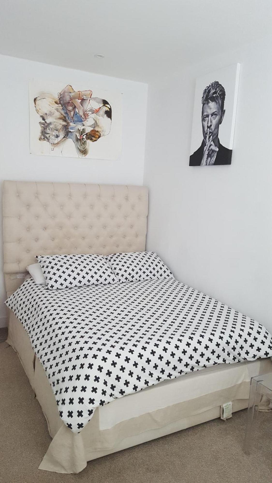 Family Home With Easy Commute To London! London Borough of London Borough of Croydon Exteriör bild
